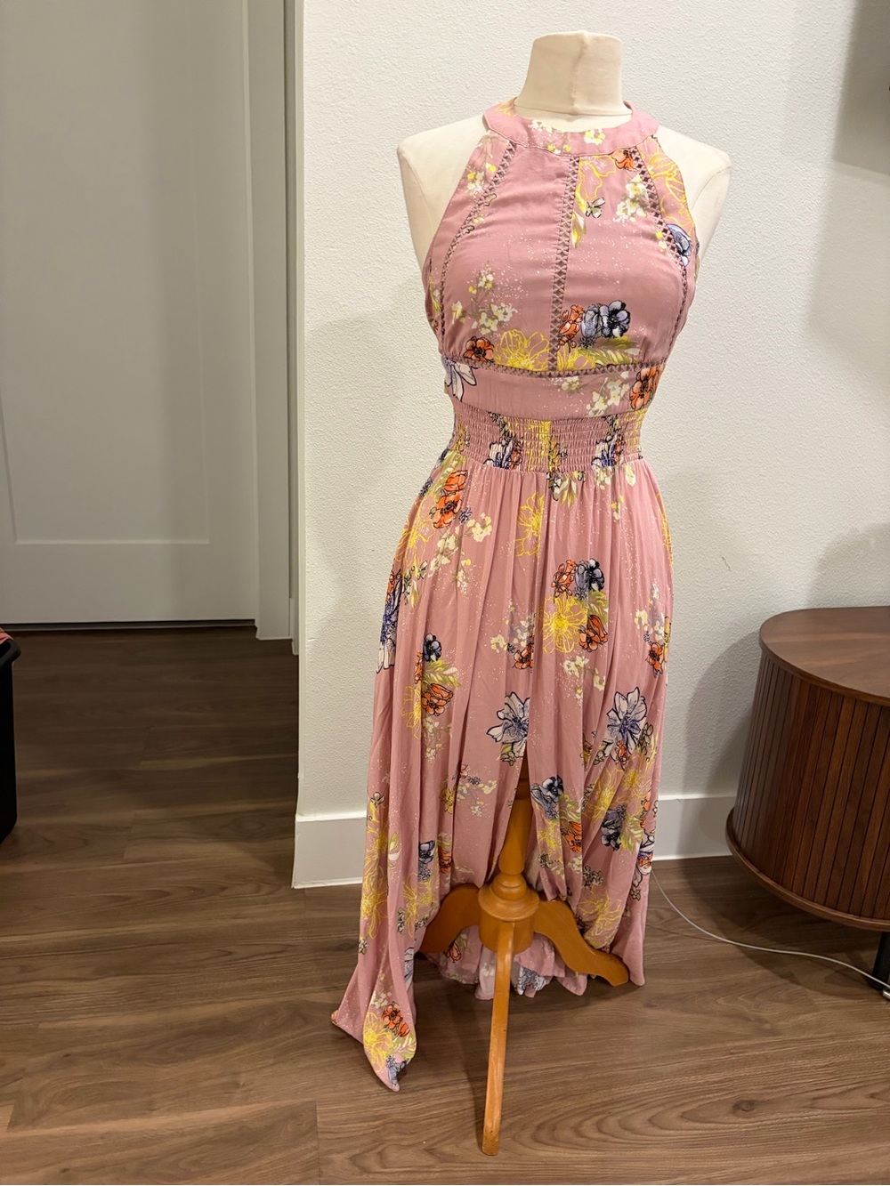 Women's Pink Floral Halter Maxi Dress - Picture 3 of 9
